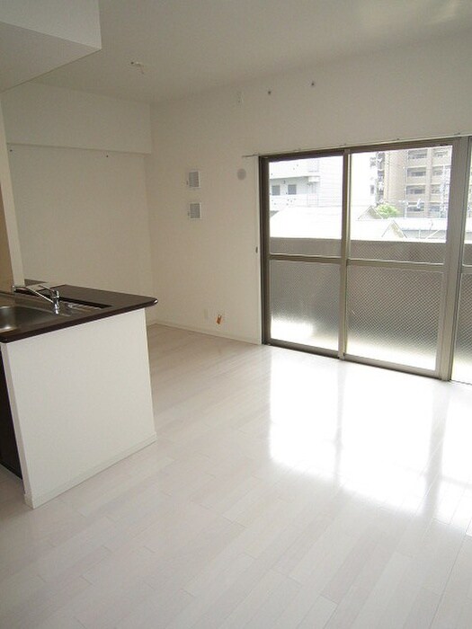 物件内観写真9　(廊下)