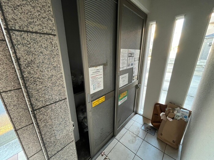 物件外観写真4　(建物設備)