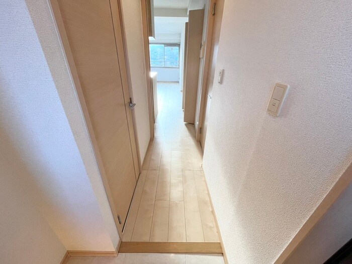 物件内観写真19　(廊下)