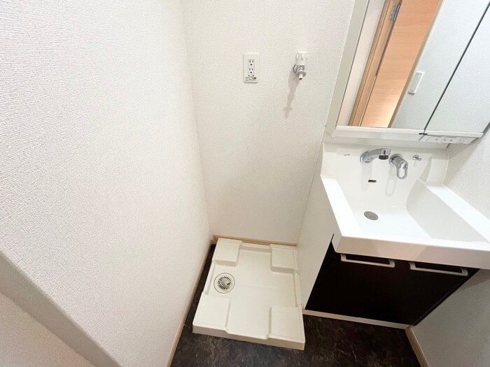 物件内観写真20　(洗濯機置場)