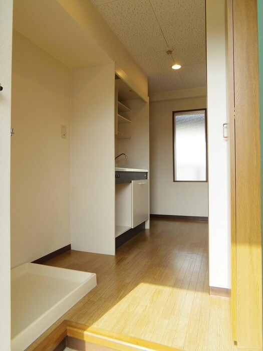 物件内観写真13　(廊下)