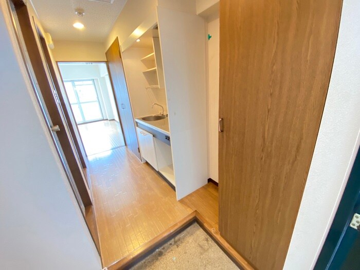 物件内観写真20　(廊下)