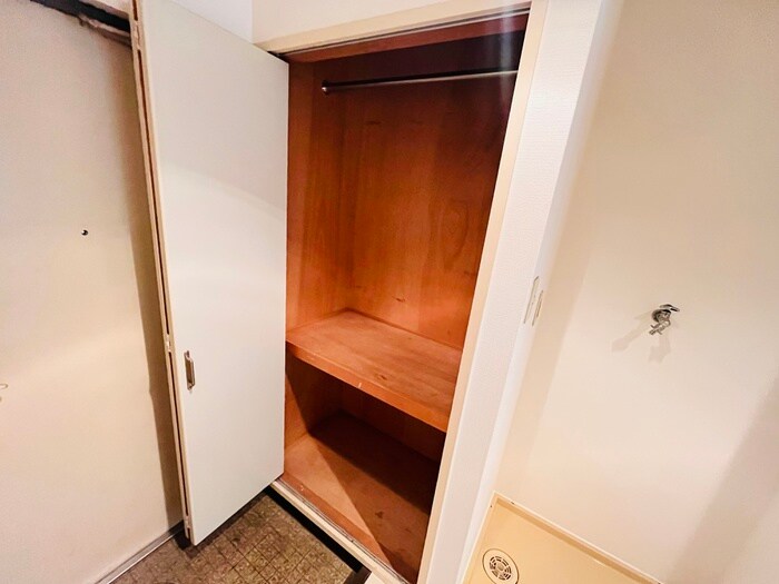 物件内観写真13　(収納)