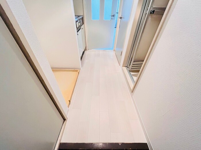 物件内観写真17　(廊下)