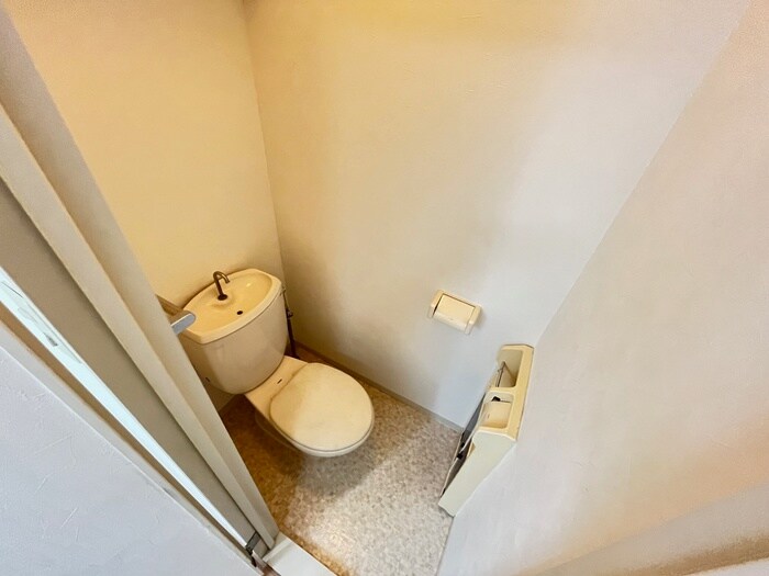 物件内観写真11　(トイレ)