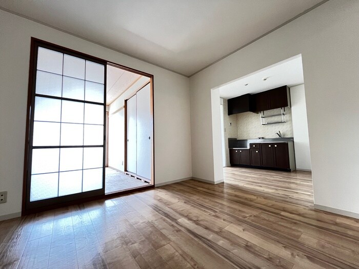 物件内観写真14　(居室)