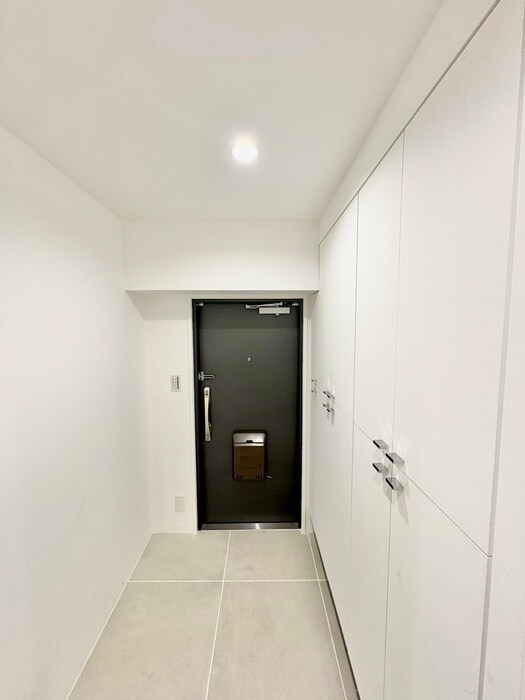 物件内観写真7　(玄関)