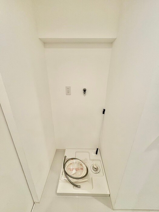 物件内観写真10　(洗濯機置場)