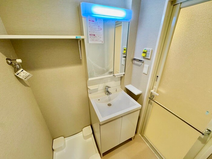 物件内観写真8　(洗面)