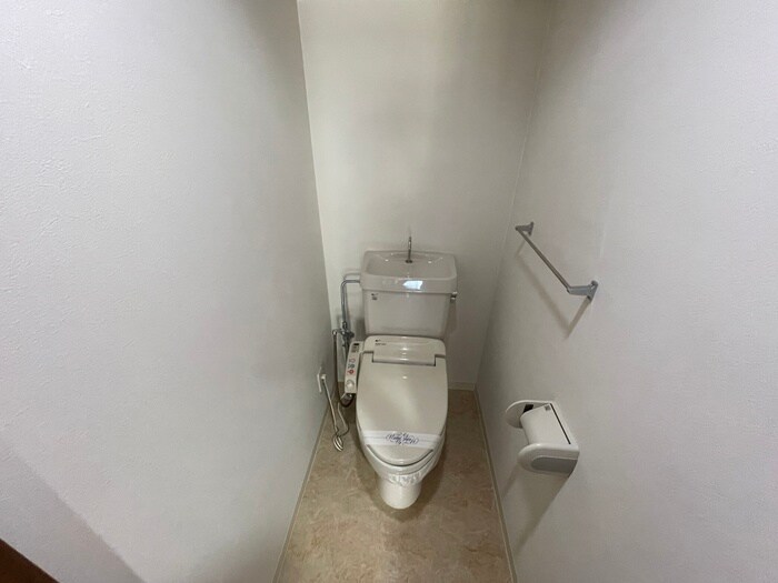 物件内観写真15　(トイレ)