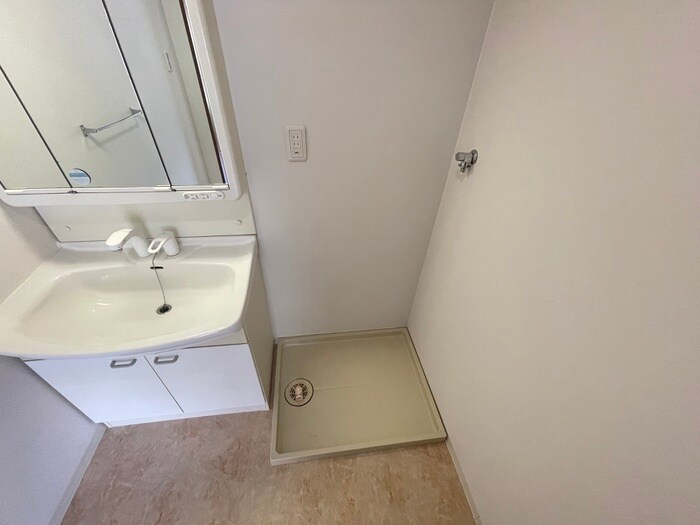 物件内観写真21　(洗濯機置場)