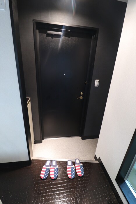 物件内観写真13　(玄関)