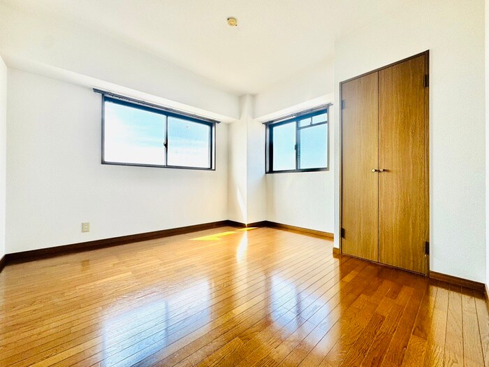 物件内観写真13　(居室)