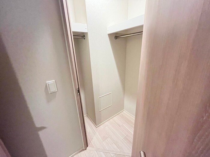 物件内観写真12　(洗濯機置場)