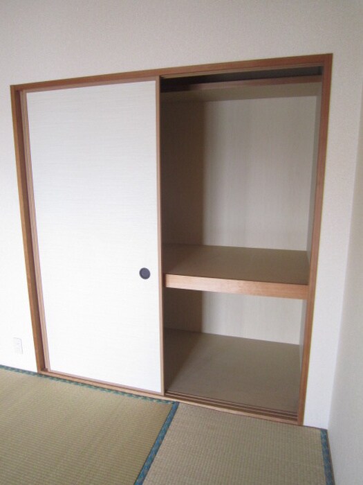 物件内観写真10　(収納)