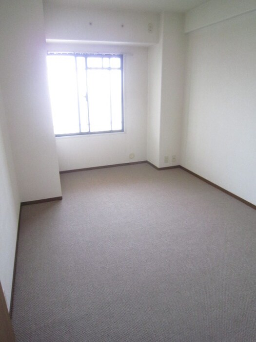 物件内観写真11　(居室)