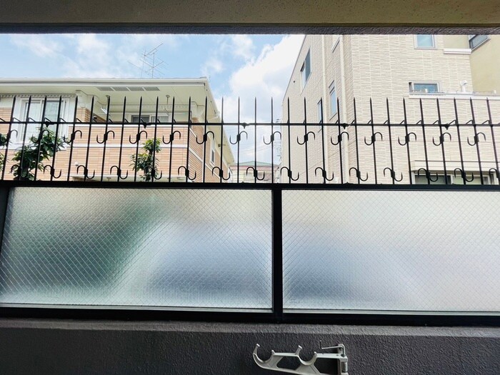 物件内観写真18　(室内からの展望)