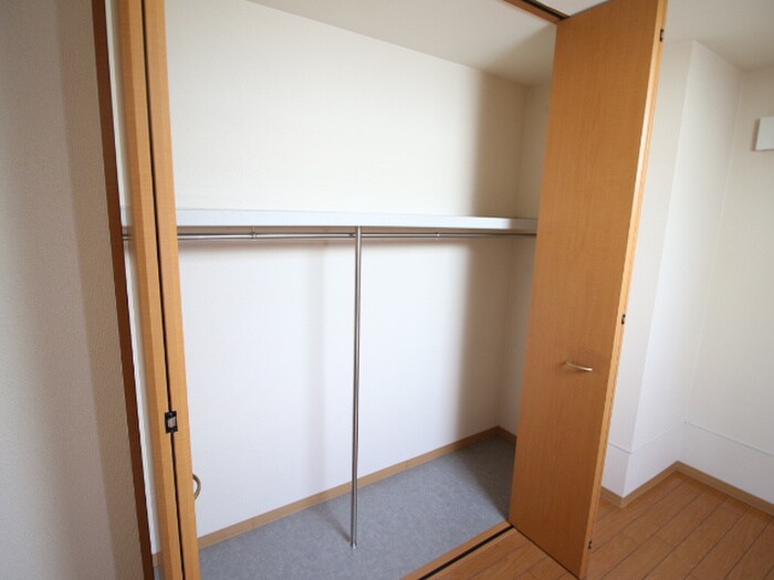 物件内観写真7　(収納)