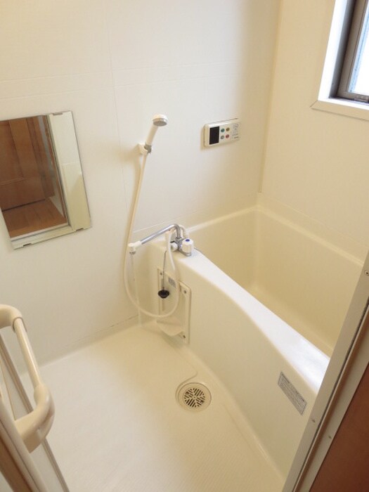 物件内観写真9　(バス／シャワールーム等)