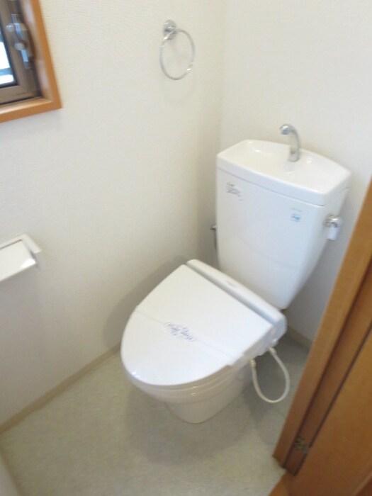 物件内観写真10　(トイレ)