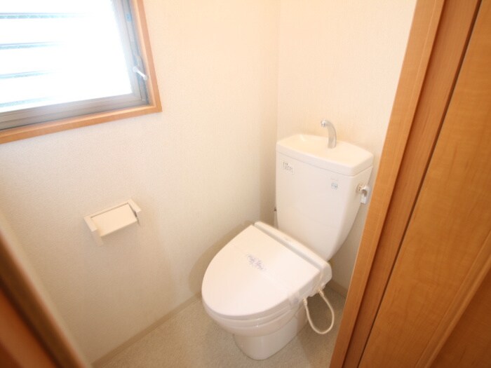 物件内観写真11　(トイレ)