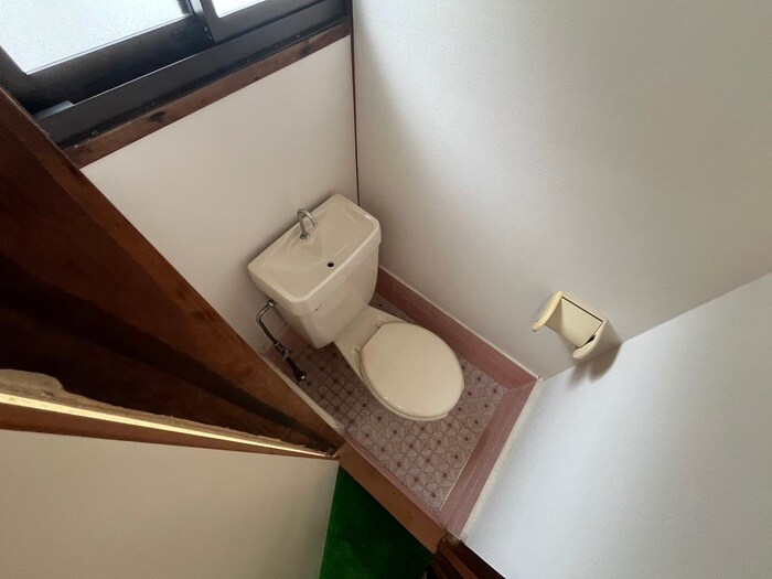 物件内観写真9　(トイレ)