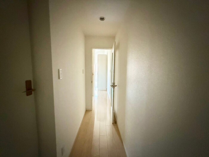 物件内観写真19　(廊下)