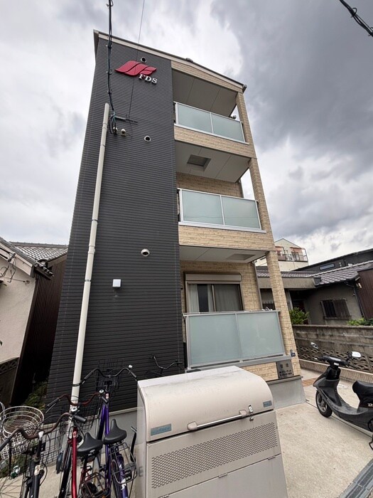 物件外観写真6　(外観写真)