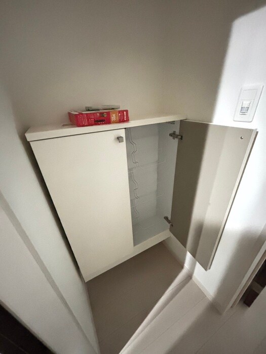 物件内観写真18　(靴箱)