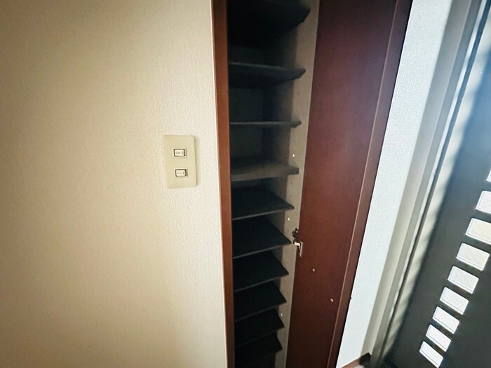 物件内観写真21　(靴箱)
