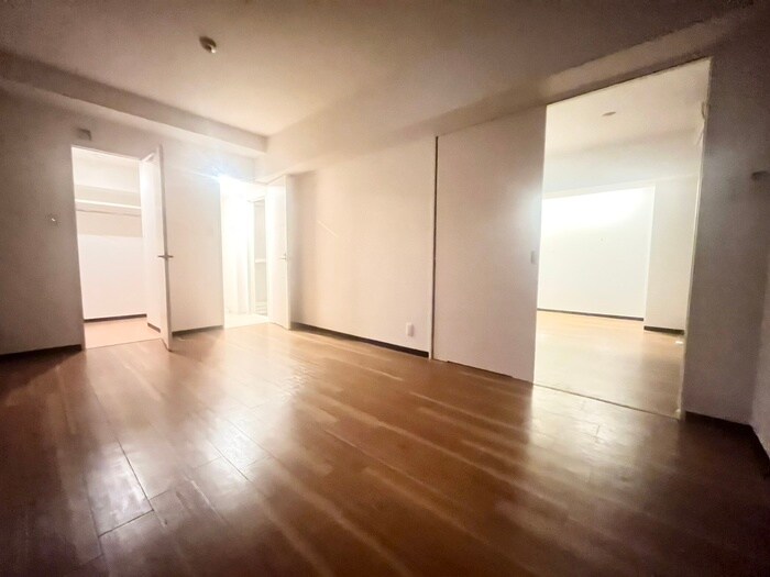 物件内観写真9　(居室)