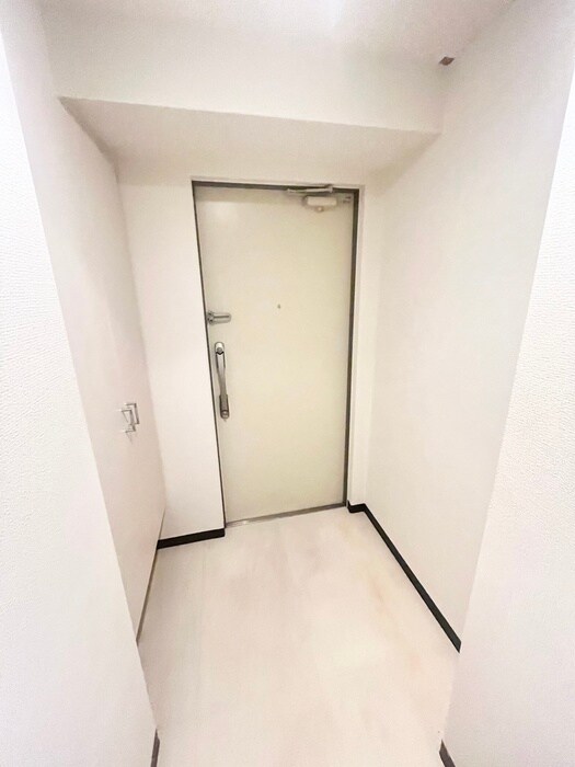 物件内観写真18　(玄関)