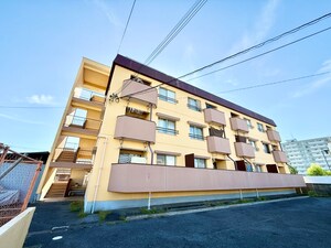 第三市川マンション外観写真