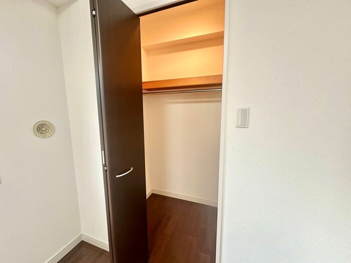 物件内観写真10　(収納)