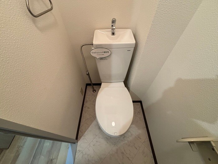 物件内観写真16　(トイレ)