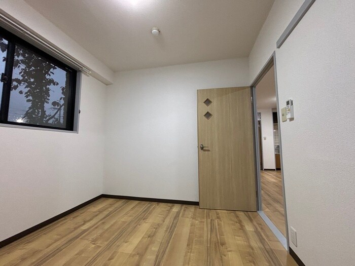 物件内観写真19　(居室)