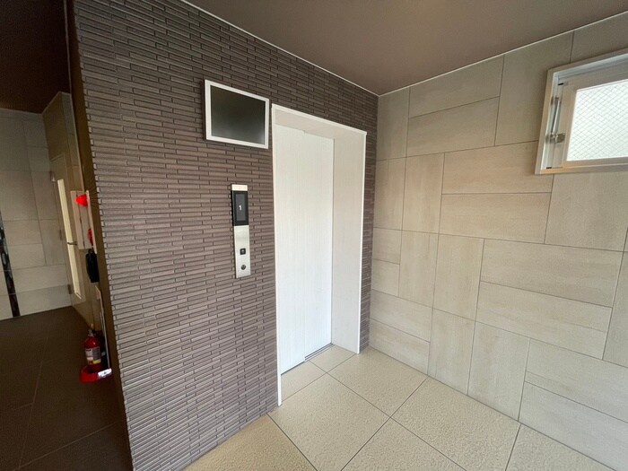 物件外観写真4　(建物設備)