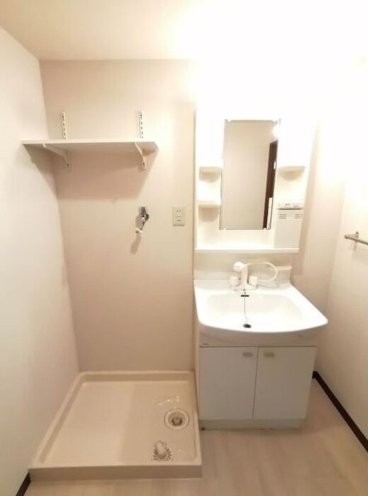 物件内観写真8　(洗面)