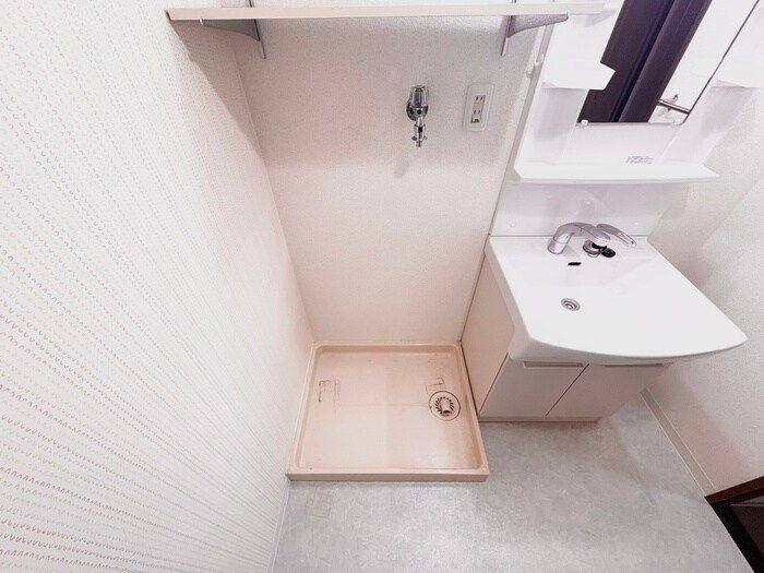 物件内観写真11　(洗濯機置場)