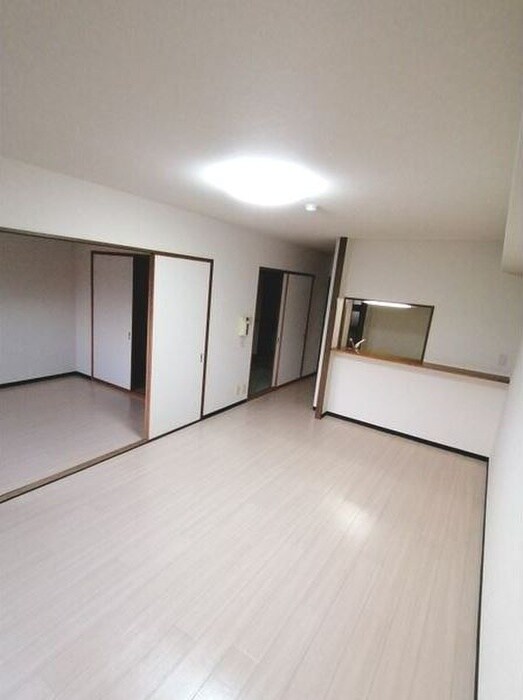 物件内観写真13　(廊下)