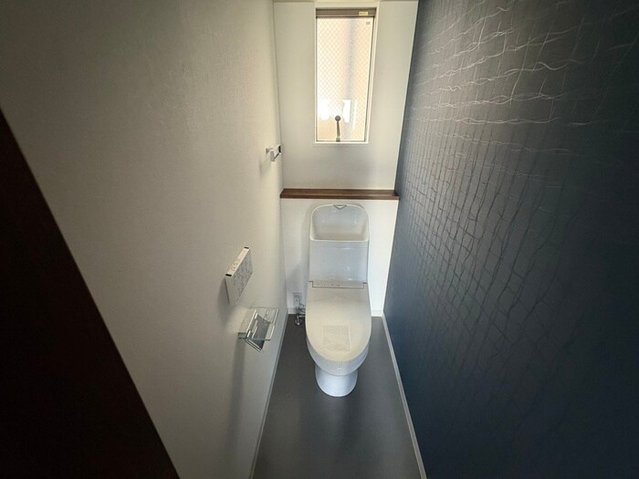 物件内観写真11　(トイレ)