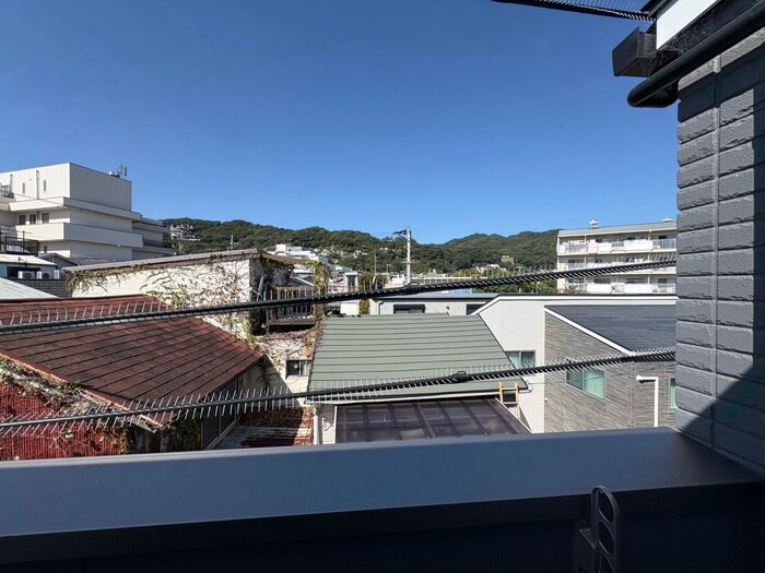 物件内観写真13　(室内からの展望)