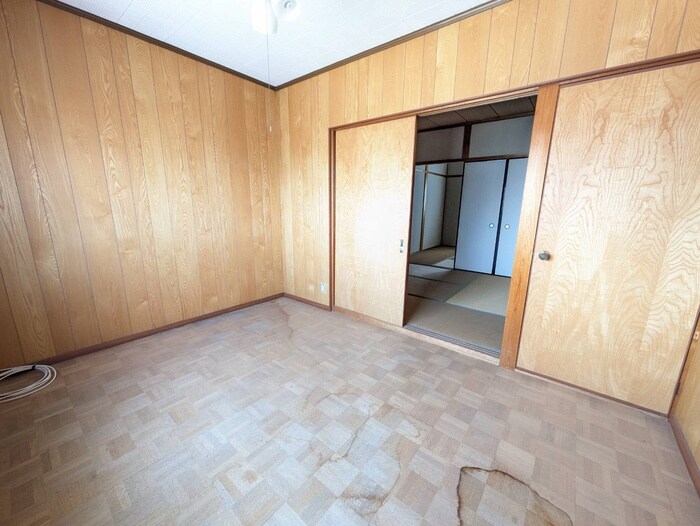 物件内観写真9　(居室)