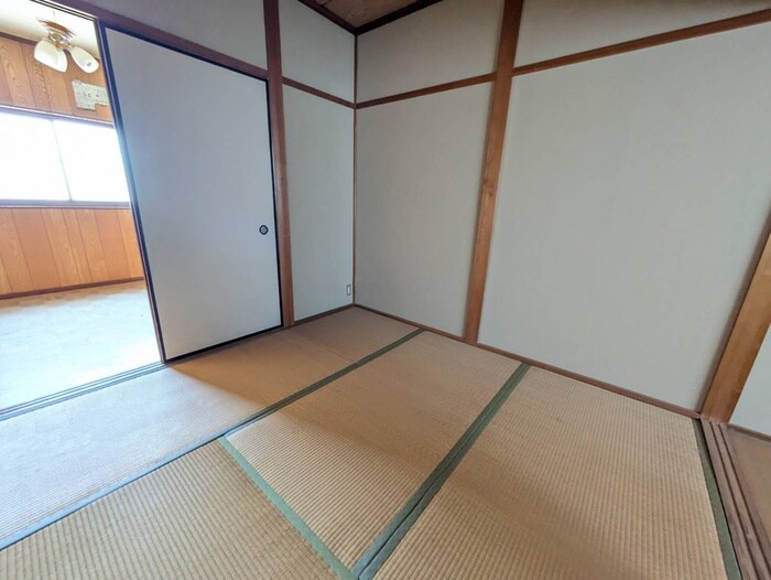 物件内観写真12　(居室)