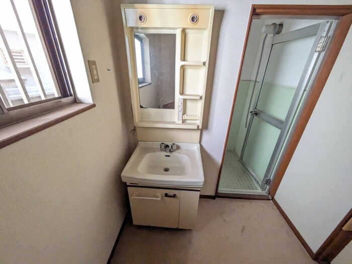 物件内観写真18　(収納)