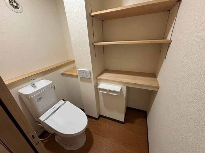 物件内観写真12　(トイレ)