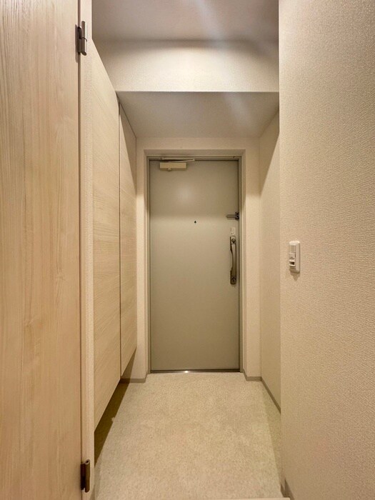 物件内観写真14　(玄関)