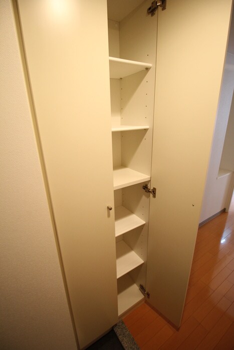 物件内観写真13　(靴箱)