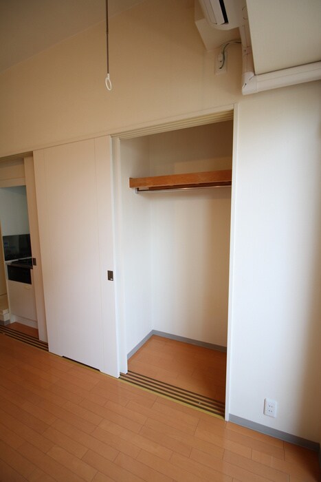 物件内観写真15　(収納)