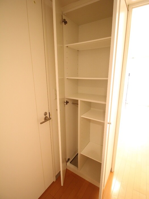 物件内観写真17　(靴箱)